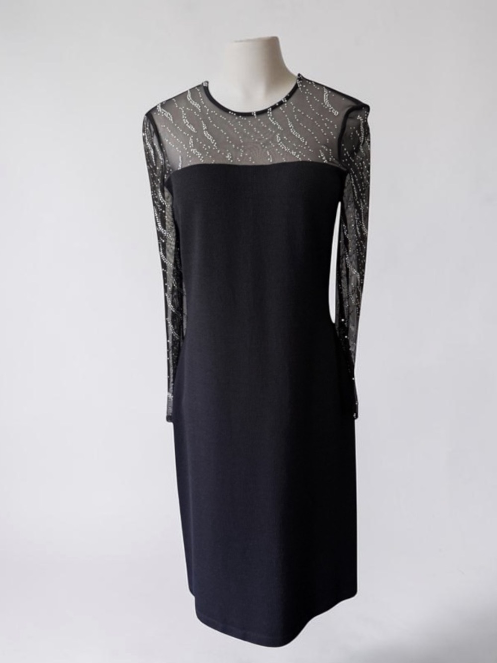 ST. JOHN EVENING Embellished Black Cocktail Dress Size 8